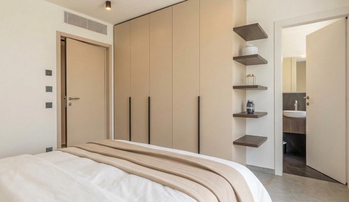 Family Apartment, Multiple Bedrooms, 2 Bathrooms (ICON H Lugano 402 Suite Business)