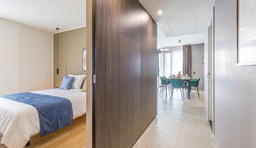 Family Apartment, Multiple Bedrooms (ICON H Lugano 602 Suite Executive)