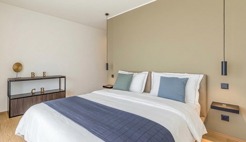 Family Apartment, Multiple Bedrooms (ICON H Lugano 603 Suite Executive)