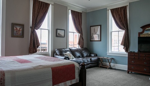 Grand Room (Historic Building, No Elevator)