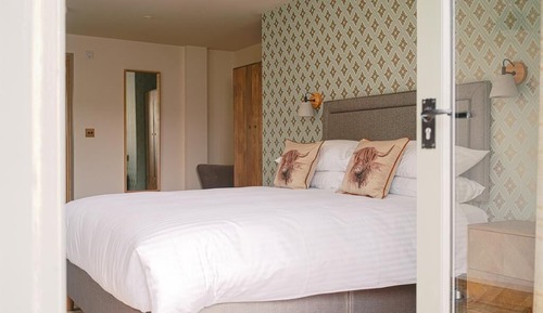 Double Room (Old Spot)