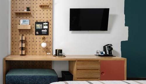 Suite (Capitol)