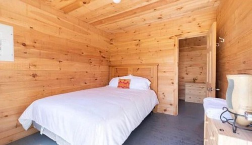 Traditional Cabin