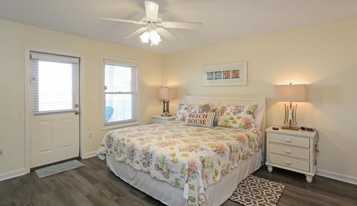 House, Multiple Beds (Sea Cliff I51 Coastal Splendor)