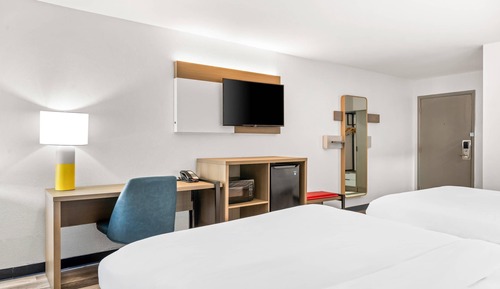 Standard Room, 2 Queen Beds, Non Smoking