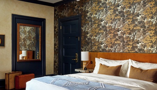 King Salon, 1 King Bed (The Emily, Floor 3)