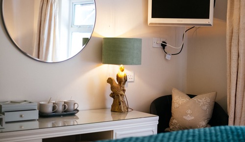 Family Room, Ensuite, Garden View