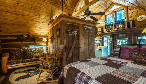 The smokehouse Cabin