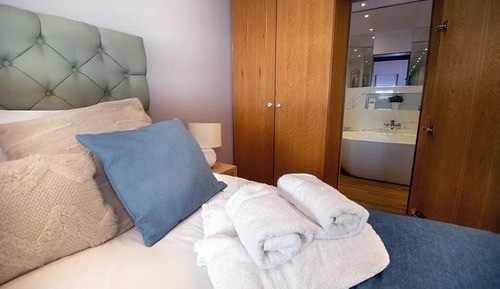 Luxury Apartment (The Nook)