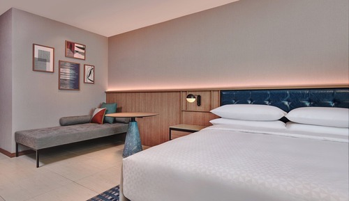 Deluxe Room, 1 King Bed, Balcony