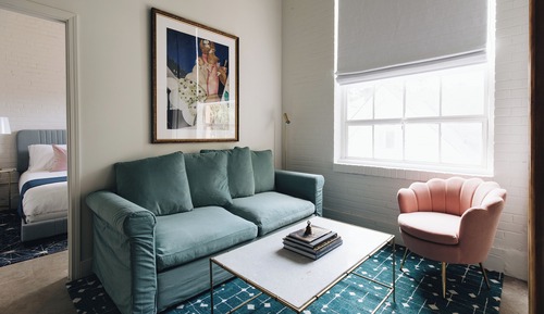 Second Floor One Bedroom King Suite