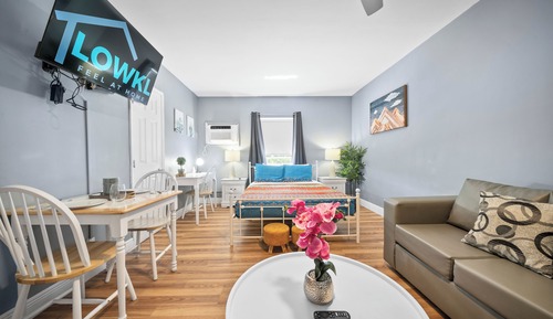 Superior Accessible Queen Studio w/ Kitchen & Sofa Bed