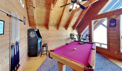 Studio (4 Bedrooms)