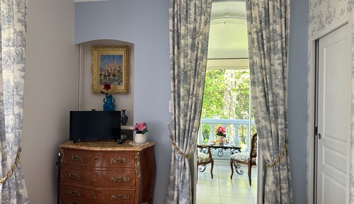 Traditional Suite, Private Bathroom, Park View