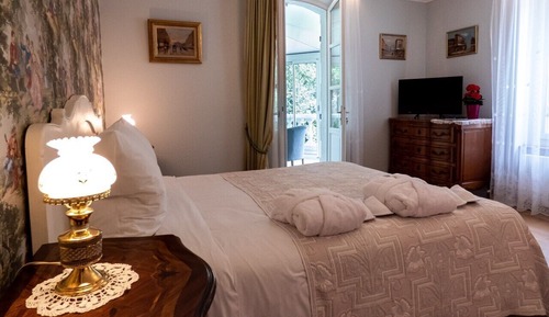 Presidential Suite, Private Bathroom, Park View