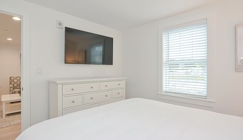 Luxury Condo, 1 Bedroom, Kitchen