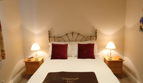 Superior Apartment, Private Bathroom, Garden View