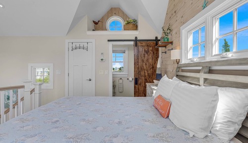 House (Plovers Nest)