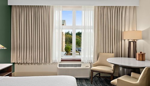 Standard Room, 1 King Bed (Standard King)