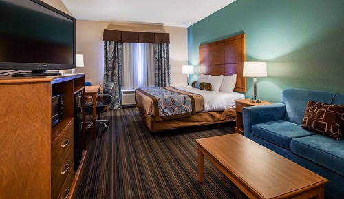 Suite, 1 King Bed, Non Smoking, Kitchenette