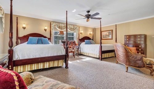 Premium Quadruple Room