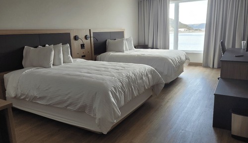 Superior Room, 2 Queen Beds, Sea View