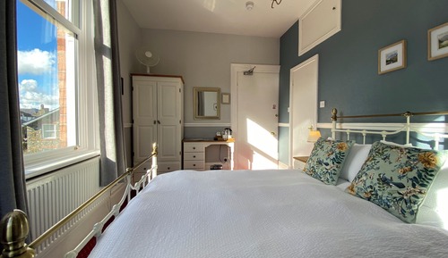 Standard Double Room, 1 King Bed, Hill View