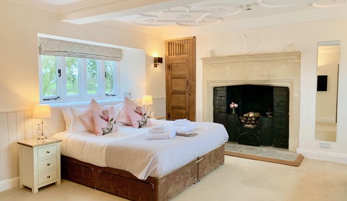 Superior Double or Twin Room (2 Adults + 1 Child)