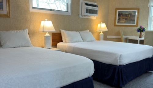 Deluxe Studio, 2 Queen Beds, Kitchen