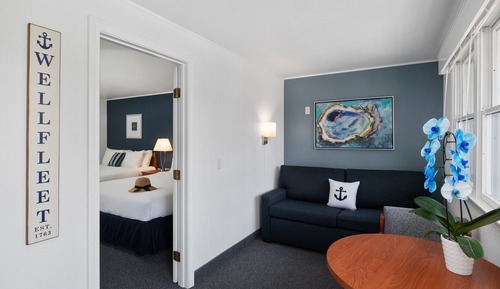 Junior Suite, 1 Bedroom, Refrigerator & Microwave