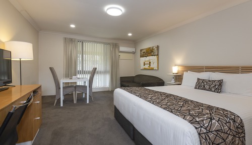 Executive Room, 1 King Bed, Ground Floor