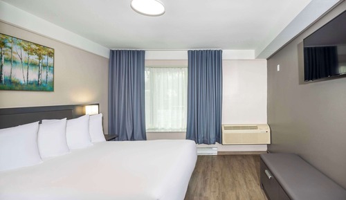 Superior Suite (two queen beds)