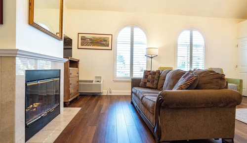 KING SIGNATURE FIREPLACE