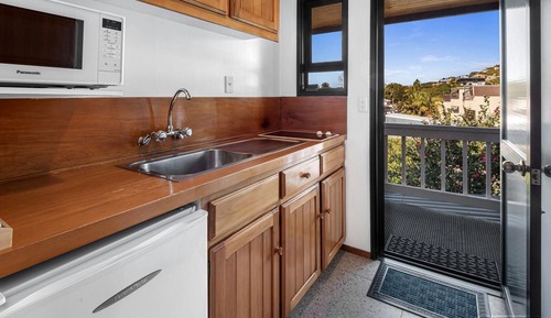 Deluxe Studio Suite, 1 King Bed