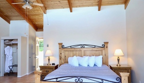 King Bed, Hot Tub, Fireplace, Ocean View