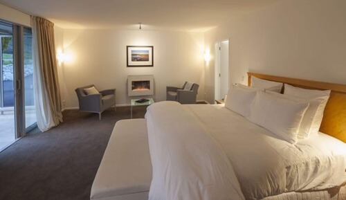 Executive Suite, 1 King Bed, Fireplace