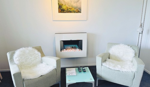 Deluxe Suite, 1 King Bed, Fireplace