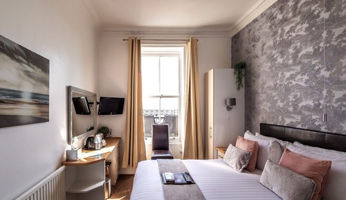 Double Room, Sea View (Room6 1st Floor)