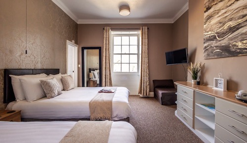 Family Room (Room4 1st Floor)