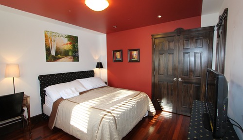 Queen Room with Ensuite