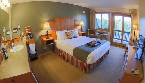 Room, 1 Queen Bed, River View