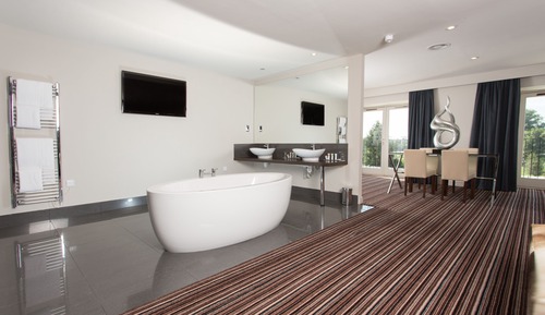 Contemporary Suite Double