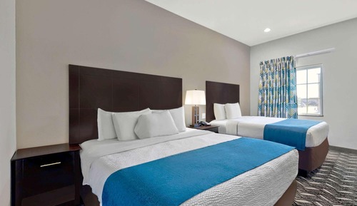 Deluxe Room, 2 Queen Beds, Non Smoking, Refrigerator & Microwave