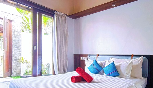 Standard Double Room, 1 King Bed, Balcony