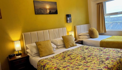 Family Room (1 Child)