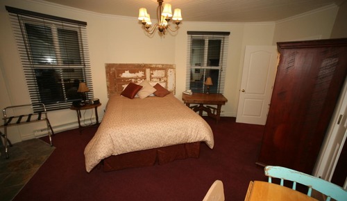 Country-Style Plus Room, 1 Queen Bed (6-Course Dinner & Hot Tub Included)