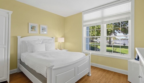 Room, 1 Queen Bed, Courtyard View