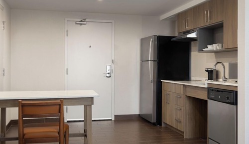 Studio, 1 King Bed, Accessible (Hearing)