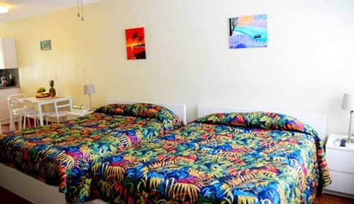 Deluxe Studio Suite, 2 Queen Beds, Kitchen