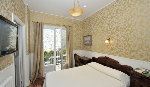 Classic Double or Twin Room